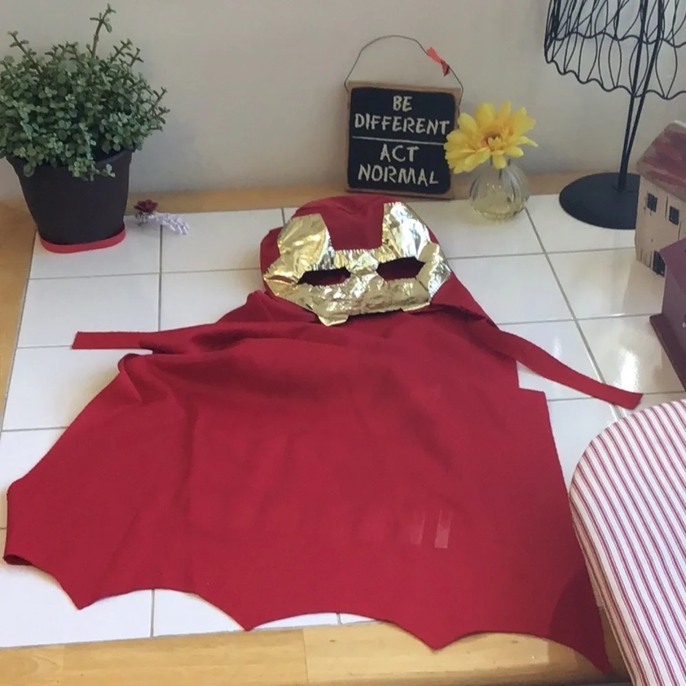 ‘Iron Man’ Superhero Masked Cape